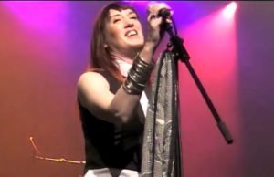 Girl From The Neck Down – Suzi Chunk